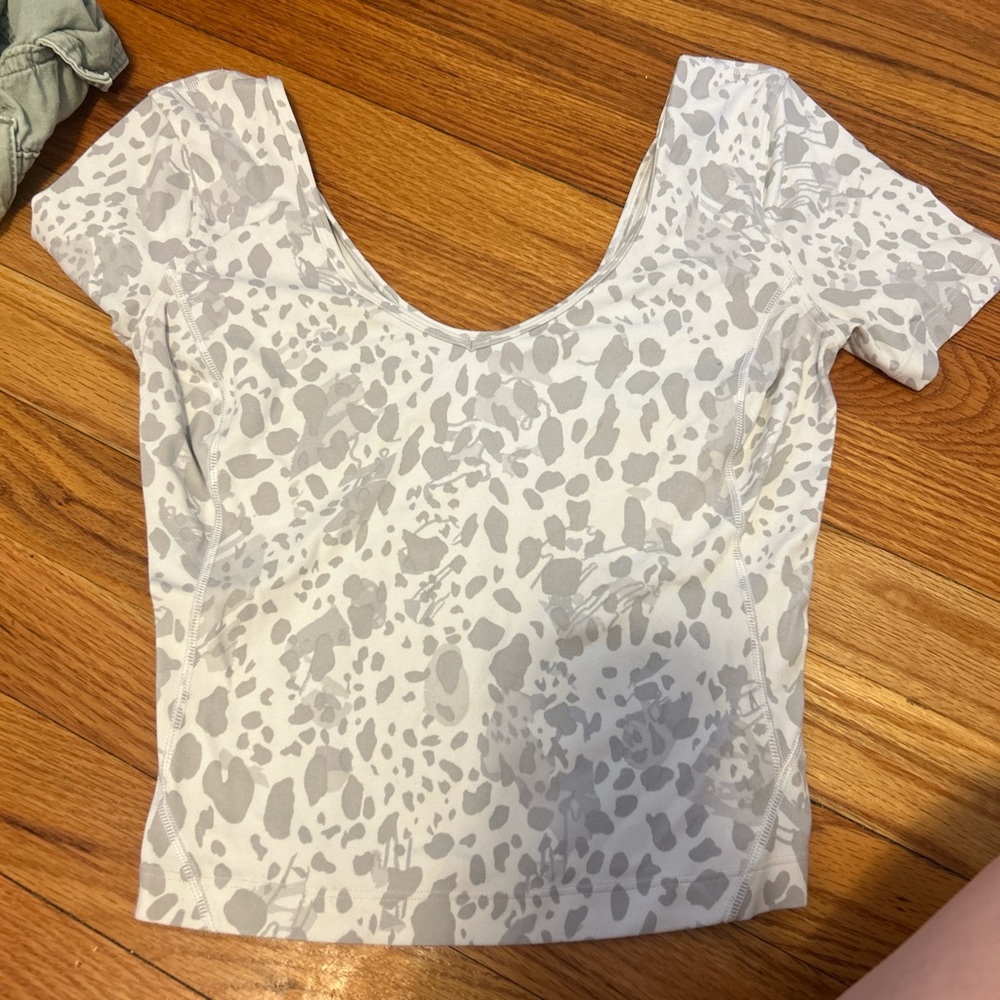 lulu lemon top, size 2